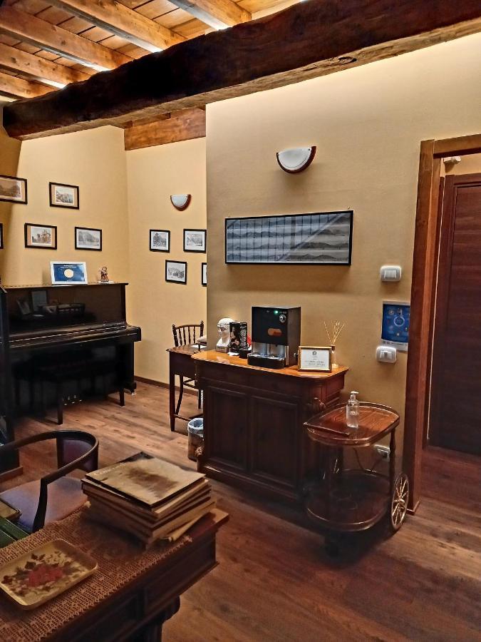 Carlito'S Trattoria Con Alloggio Vertemate Екстериор снимка